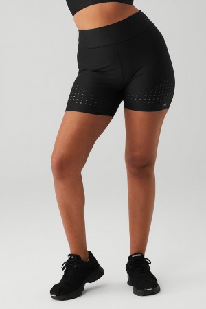 Alo Yoga 5" Airlift High-Waist Laser Cut Speedy Kratasy Damske Čierne | Alo Yoga Slovensko SK-JZXDTL081