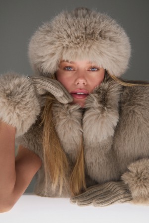 Alo Yoga Courchevel Cashmere Faux Fur Ciapka Flax Heather / Oat | Alo Yoga Slovensko SK-UDKZIP627