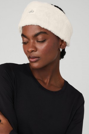 Alo Yoga Faux Fur Ear Warmers Vlasové Doplnky Biele | Alo Yoga Slovensko SK-UWBELV081