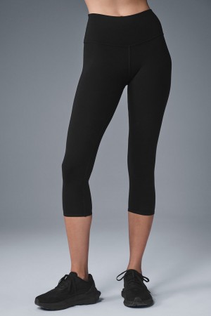 Alo Yoga High-Waist Airbrush Capri Leginy Damske Čierne | Alo Yoga Slovensko SK-ATRBKV354
