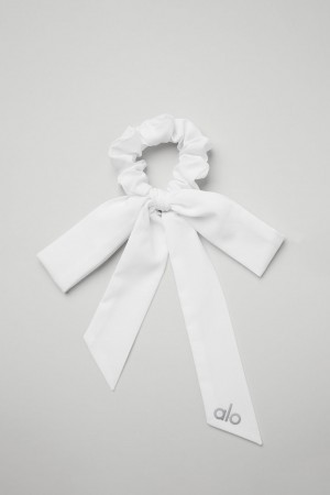 Alo Yoga Love Knots Tie Scrunchie Vlasové Doplnky Biele | Alo Yoga Slovensko SK-CPJTWX632
