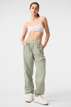 Alo Yoga Mixed Media Reinvention Jogger Nohavice Damske Limestone | Alo Yoga Slovensko SK-UPQTYH164