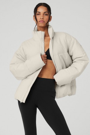 Alo Yoga Stretch Woven Street Puffer Bunda Damske Béžové | Alo Yoga Slovensko SK-VBNAYF350