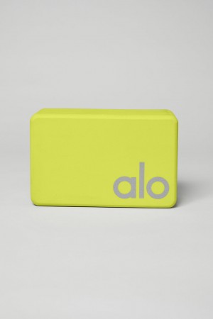 Alo Yoga Uplifting Yoga Block Yoga Equipment Strieborne | Alo Yoga Slovensko SK-YOCJPT619