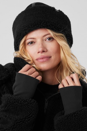 Alo Yoga Winterfun Zhivago Klobuk Čierne | Alo Yoga Slovensko SK-BRTZCA820